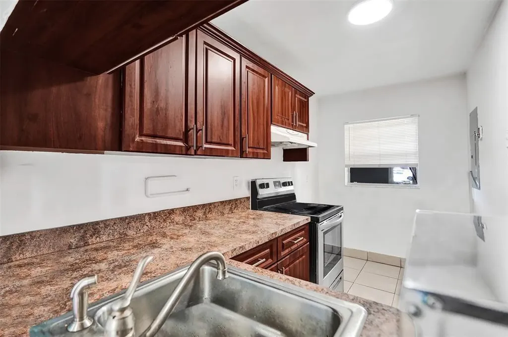 9440 Poinciana Place Davie FL 33324