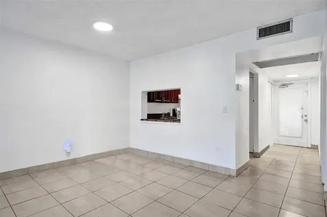 9440 Poinciana Place Davie FL 33324