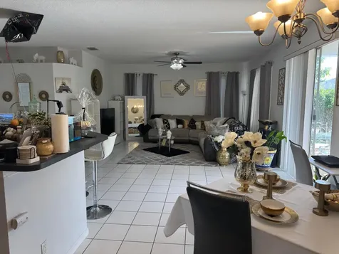 1011 Salmon Isle Greenacres FL 33413