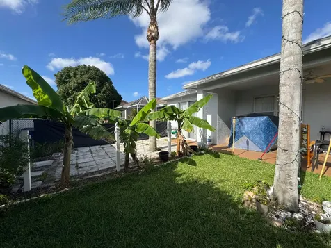 1011 Salmon Isle Greenacres FL 33413