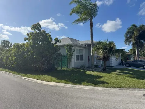 1011 Salmon Isle Greenacres FL 33413