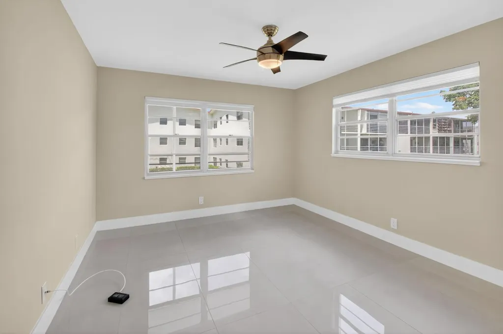 144 Fanshaw D Boca Raton FL 33434