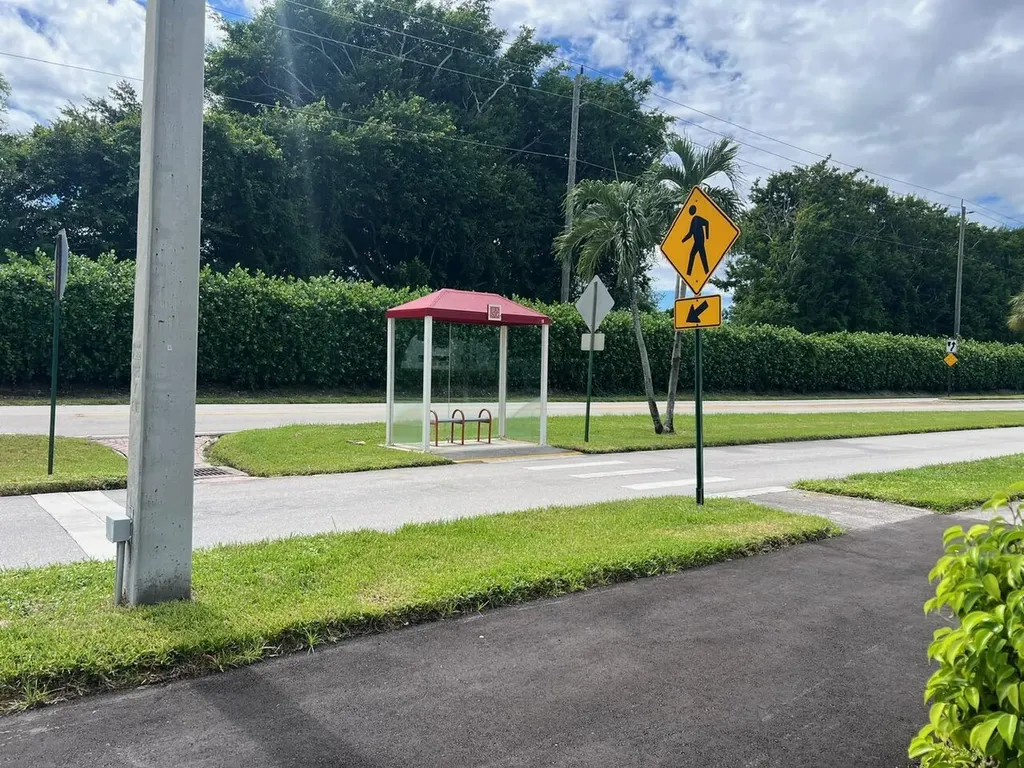 144 Fanshaw D Boca Raton FL 33434