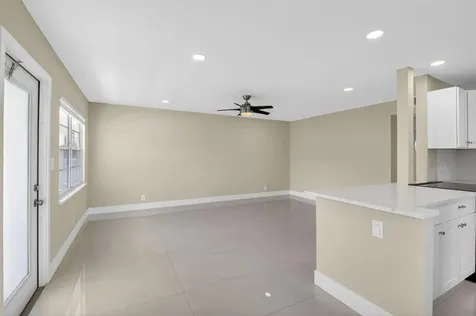 144 Fanshaw D Boca Raton FL 33434