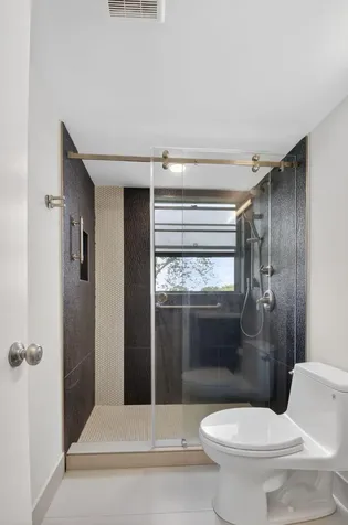 144 Fanshaw D Boca Raton FL 33434