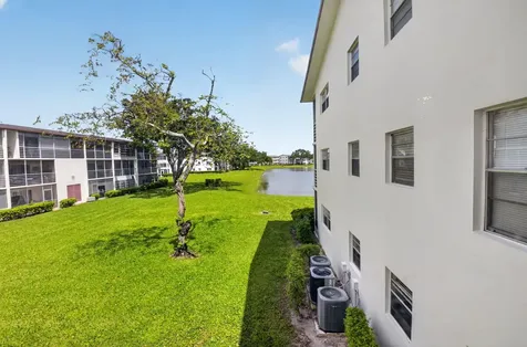 144 Fanshaw D Boca Raton FL 33434