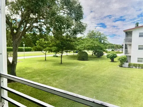 144 Fanshaw D Boca Raton FL 33434