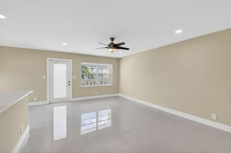 144 Fanshaw D Boca Raton FL 33434