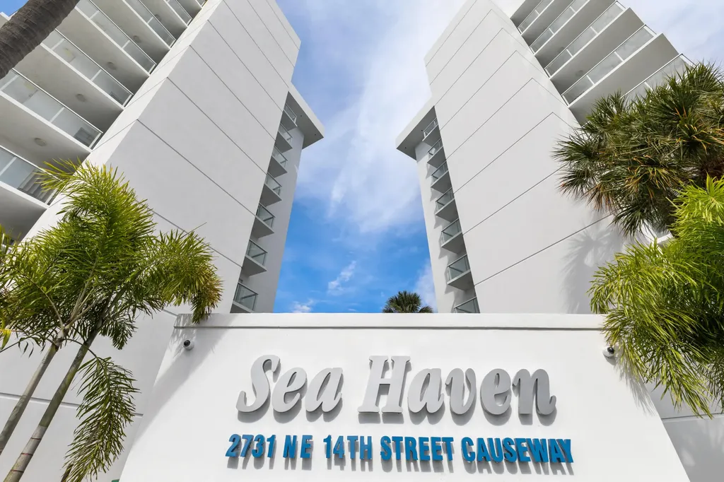 2731 NE 14th Street Causeway NE Pompano Beach FL 33062