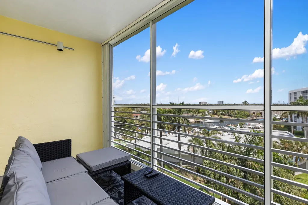 2731 NE 14th Street Causeway NE Pompano Beach FL 33062