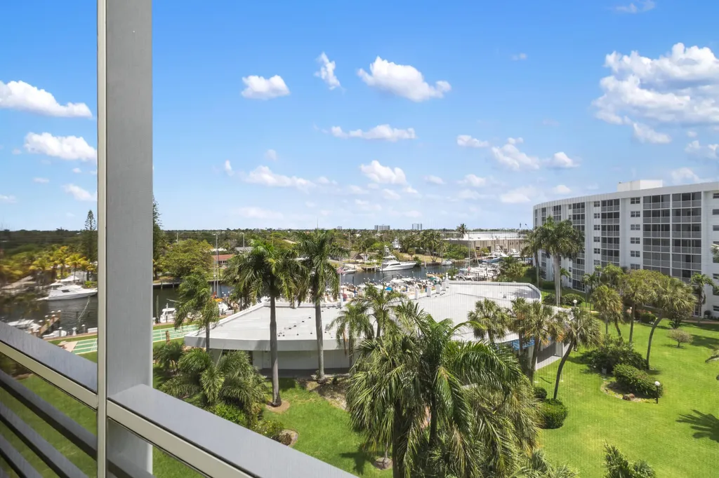 2731 NE 14th Street Causeway NE Pompano Beach FL 33062