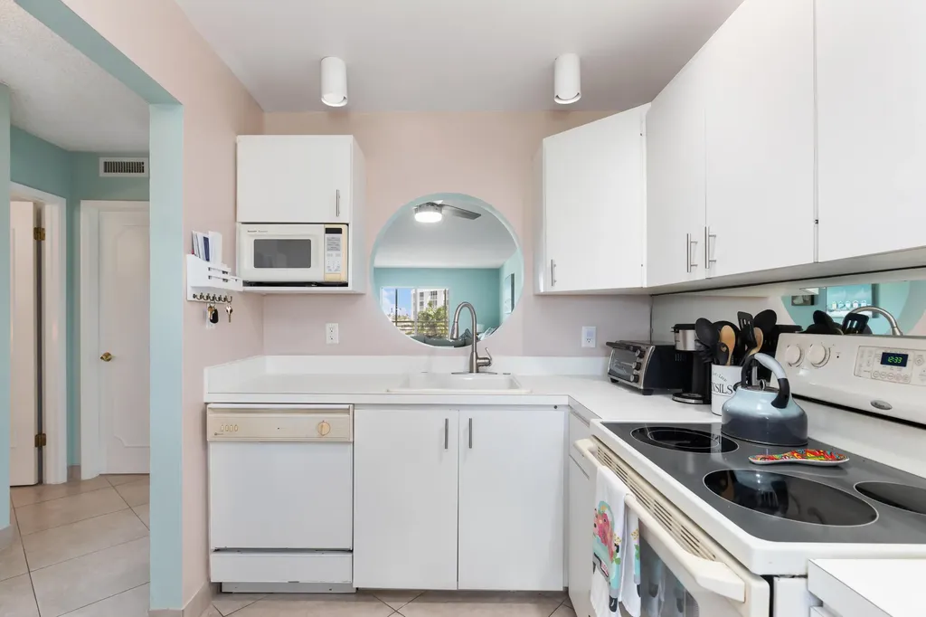 2731 NE 14th Street Causeway NE Pompano Beach FL 33062