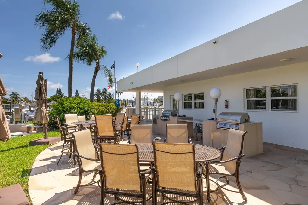 2731 NE 14th Street Causeway NE Pompano Beach FL 33062