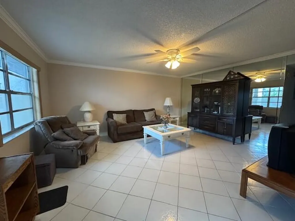 107 Flanders Delray Beach FL 33484