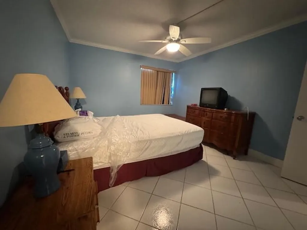 107 Flanders Delray Beach FL 33484