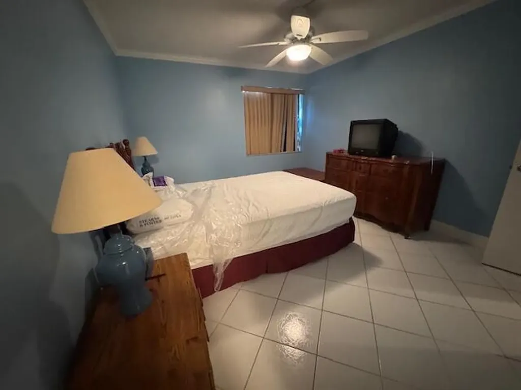 107 Flanders Delray Beach FL 33484