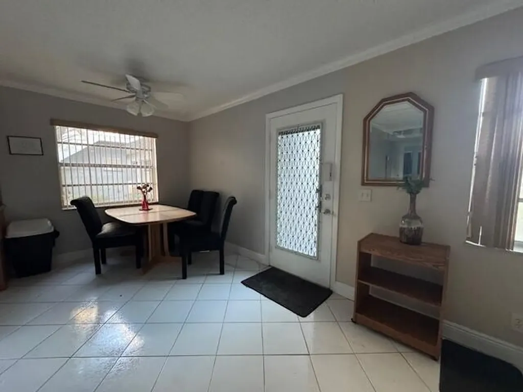 107 Flanders Delray Beach FL 33484