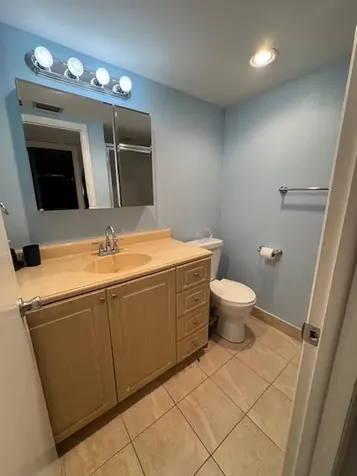 107 Flanders Delray Beach FL 33484