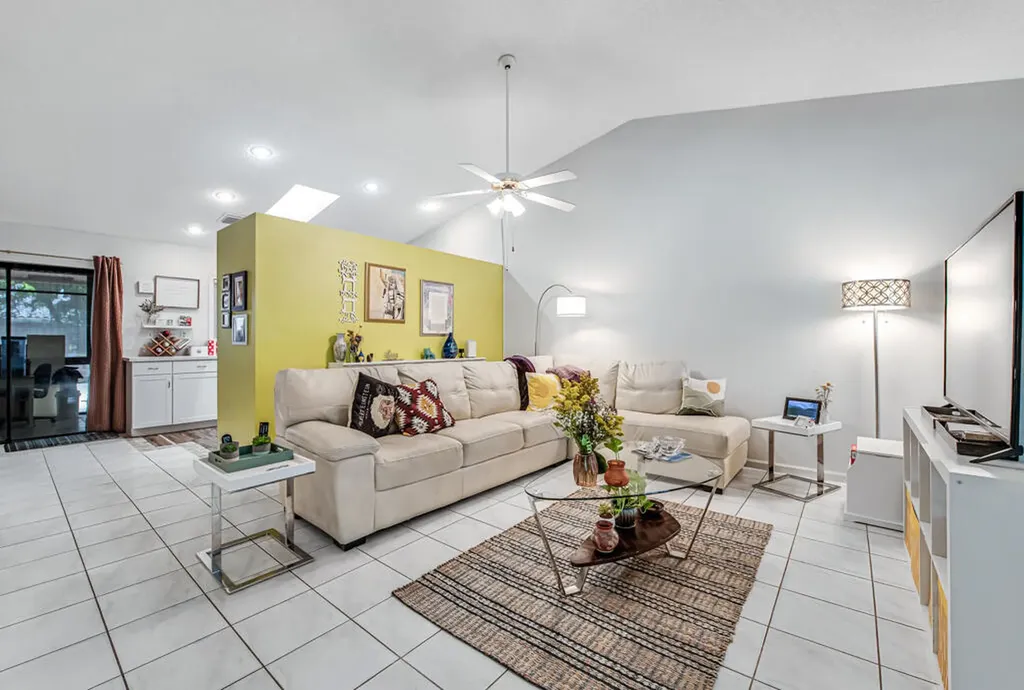 3033 NW 95th Avenue Coral Springs FL 33065