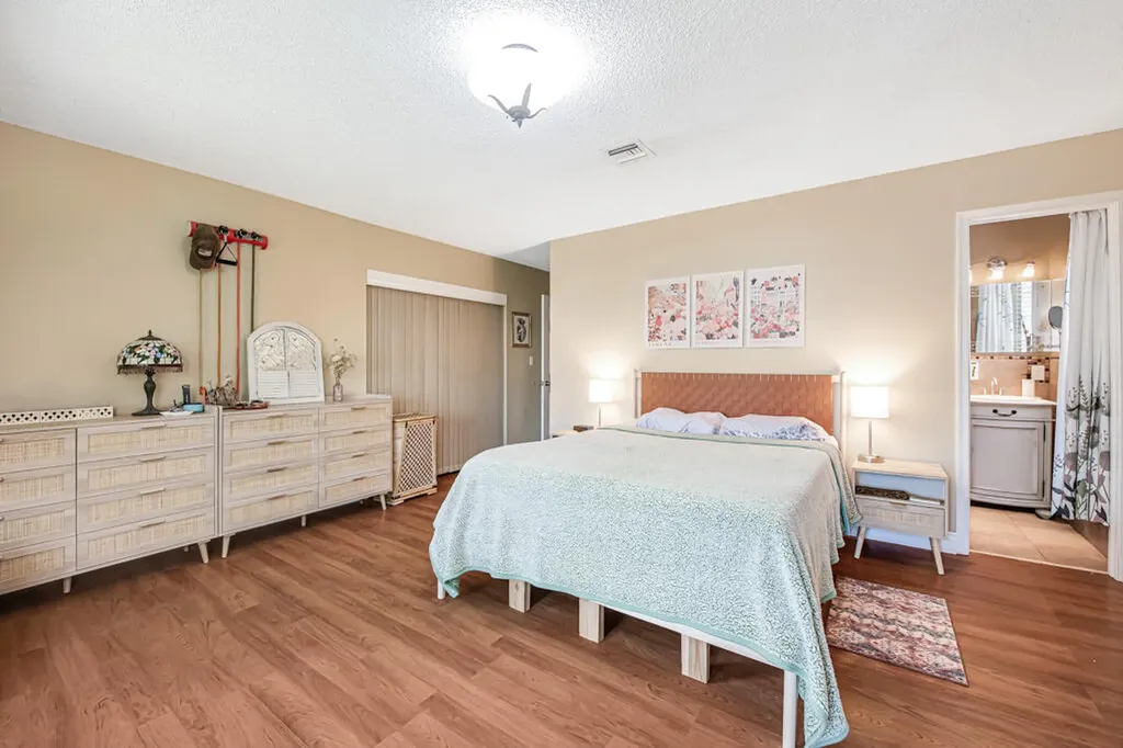 3033 NW 95th Avenue Coral Springs FL 33065
