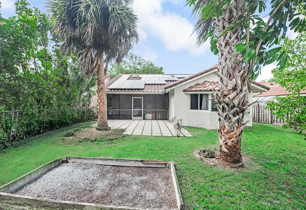 3033 NW 95th Avenue Coral Springs FL 33065