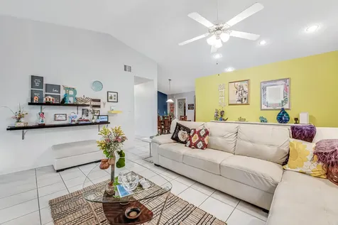 3033 NW 95th Avenue Coral Springs FL 33065