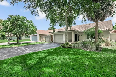 3033 NW 95th Avenue Coral Springs FL 33065
