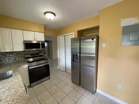 8136 NW 21st Court Sunrise FL 33322