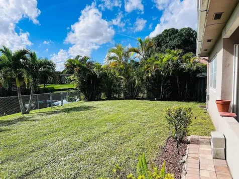 8136 NW 21st Court Sunrise FL 33322