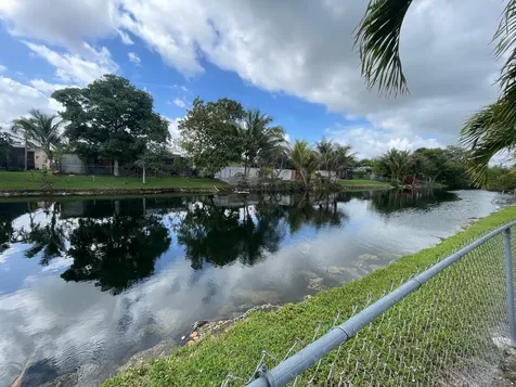 8136 NW 21st Court Sunrise FL 33322