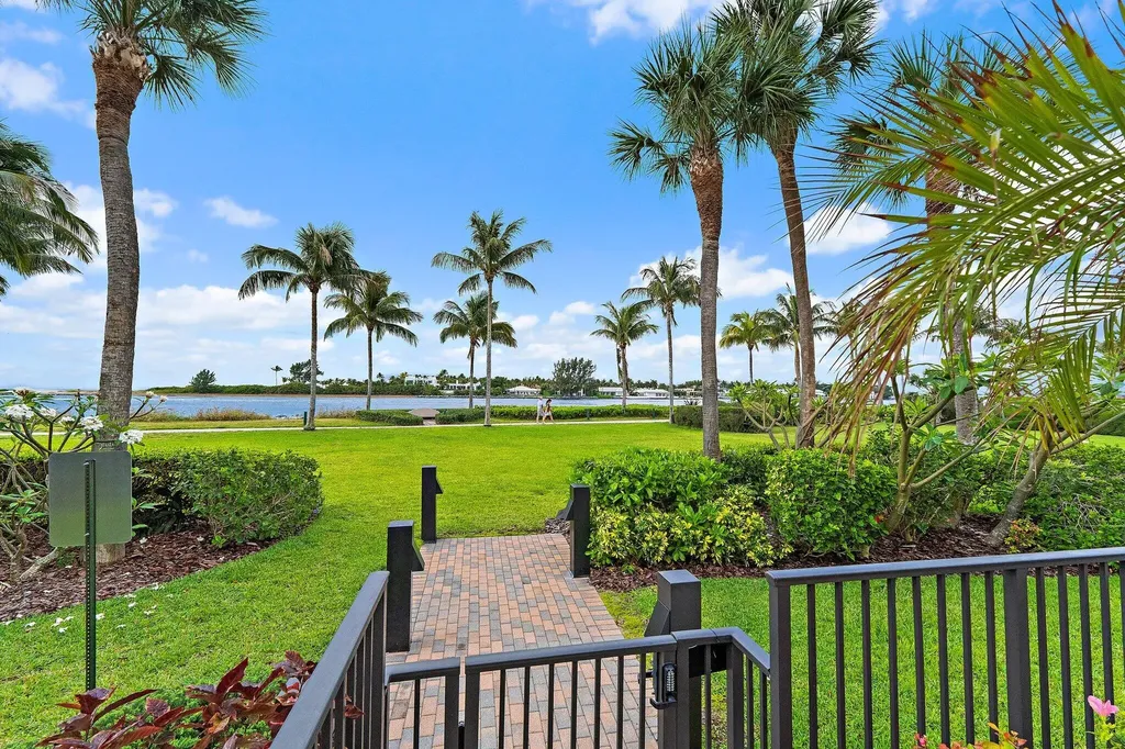 314 Inlet Way Palm Beach Shores FL 33404
