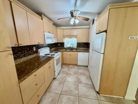 8940 S Hollybrook Boulevard Pembroke Pines FL 33025