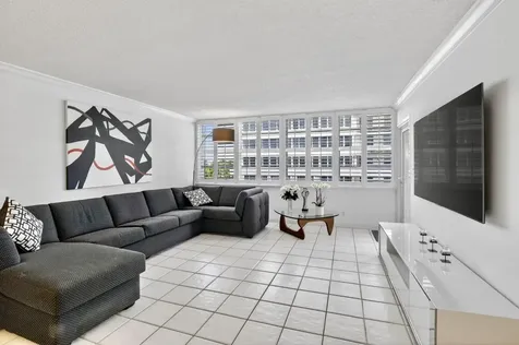 1160 N Federal Highway Fort Lauderdale FL 33304