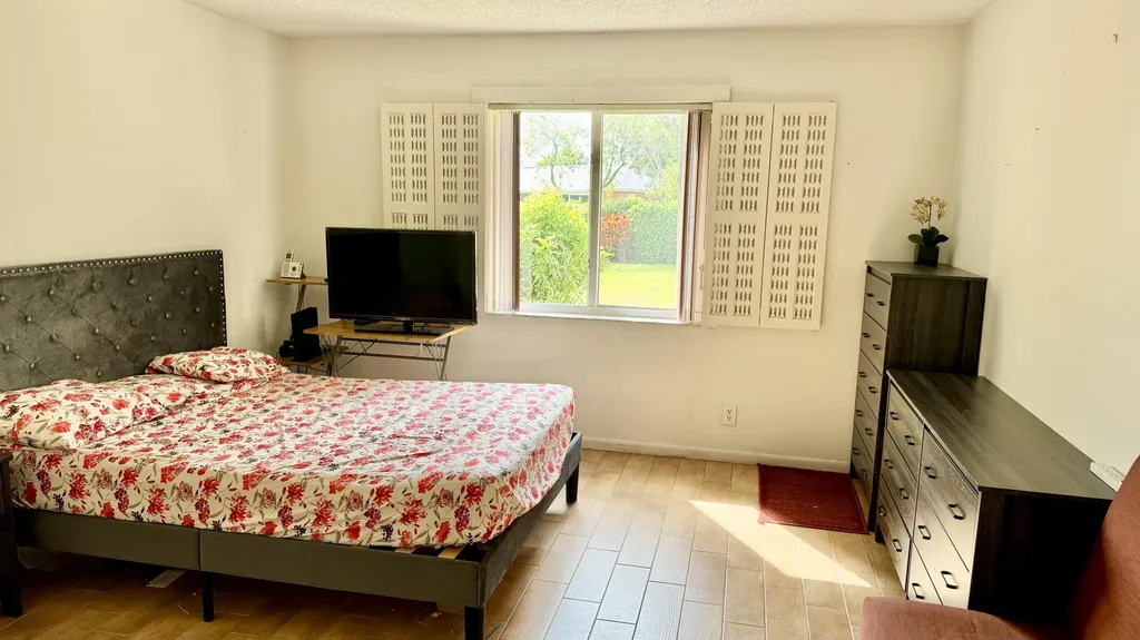 1551 NW 20th Avenue Delray Beach FL 33445