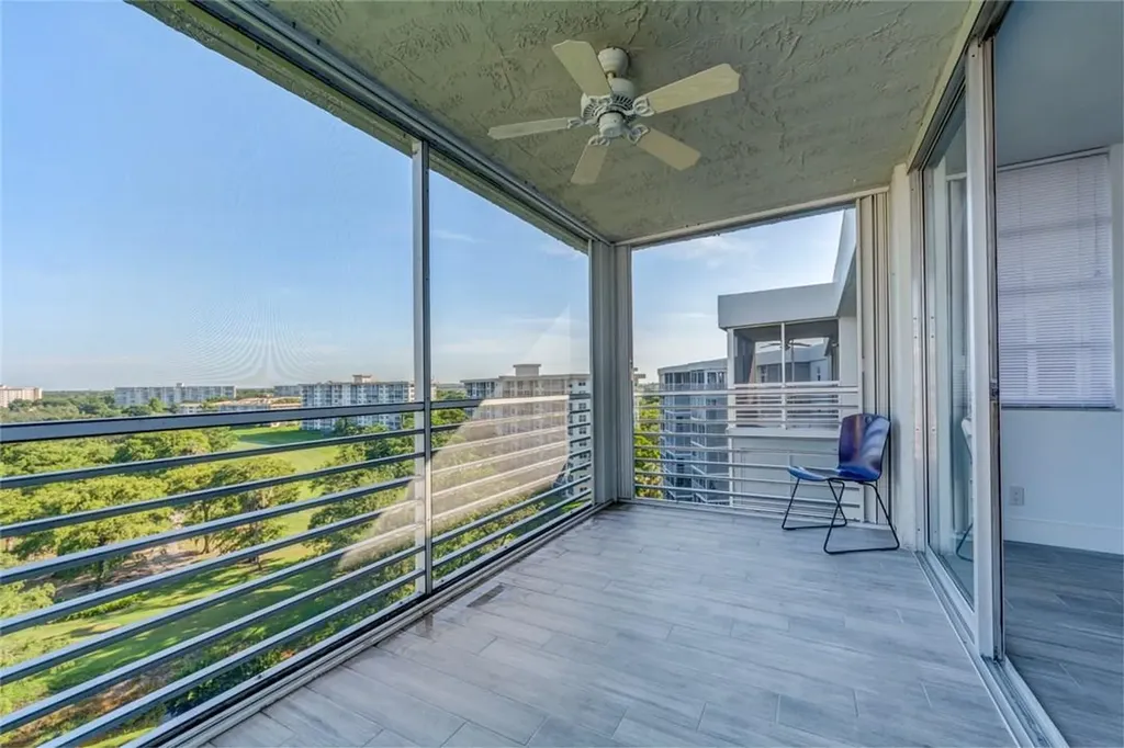 625 Oaks Drive Pompano Beach FL 33069