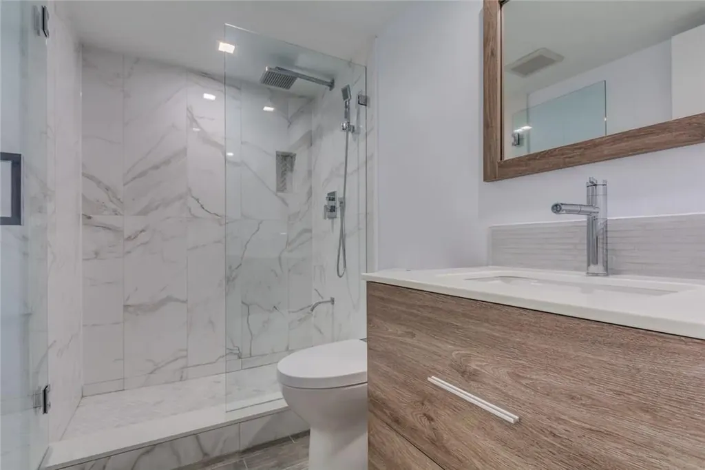 625 Oaks Drive Pompano Beach FL 33069