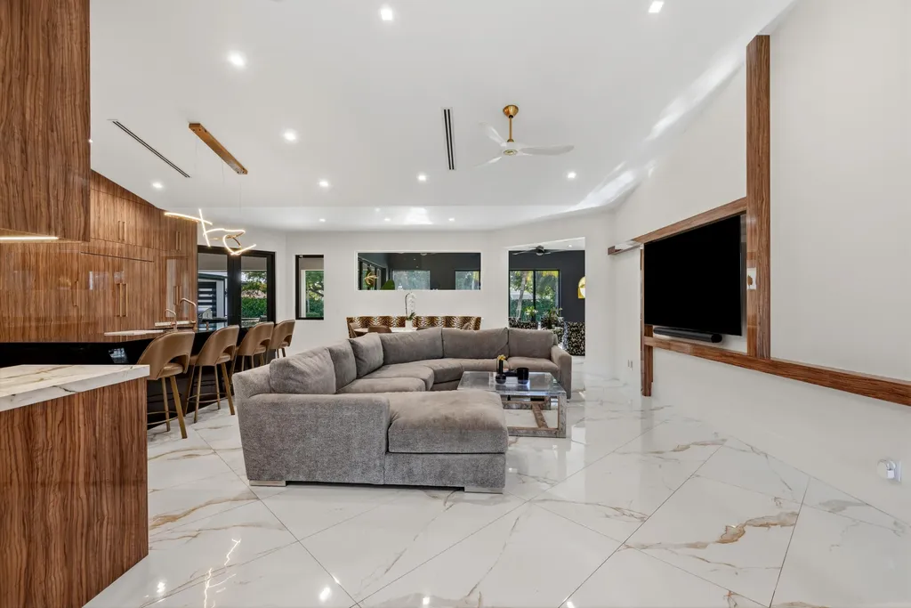 17872 W Fieldbrook Circle W Boca Raton FL 33496