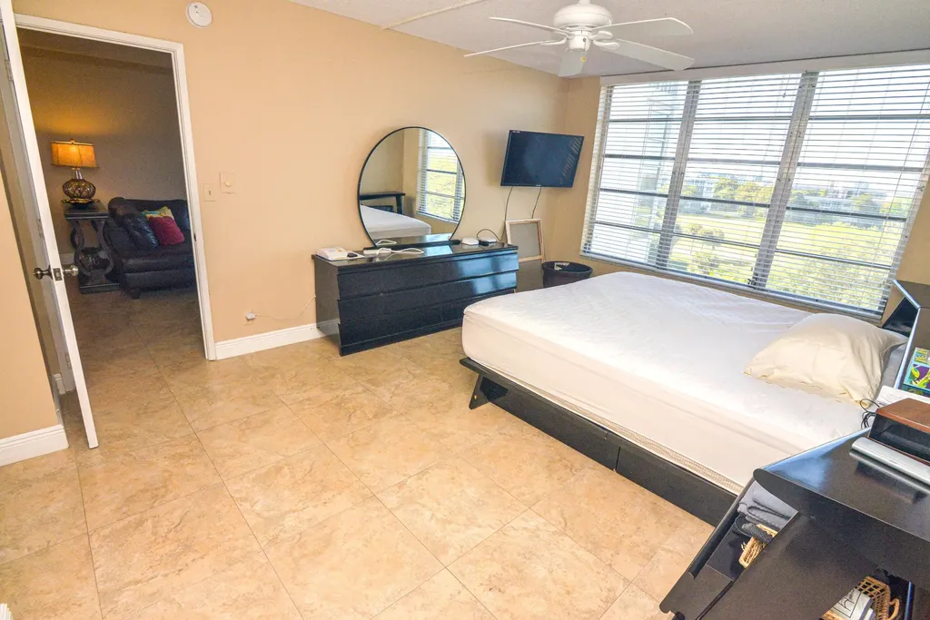 2661 S Course Drive Pompano Beach FL 33069