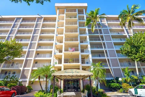 2661 S Course Drive Pompano Beach FL 33069