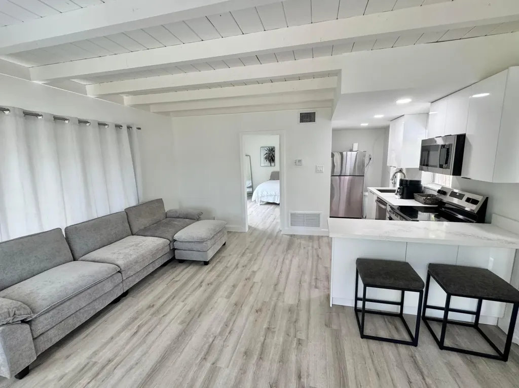 1130 NE 18th Avenue Fort Lauderdale FL 33304