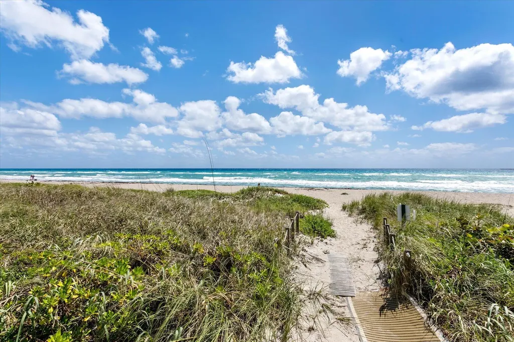 2778 S Ocean Boulevard Palm Beach FL 33480