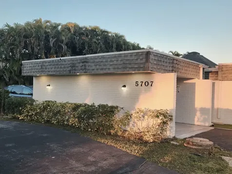 5707 White Hickory Circle Tamarac FL 33319