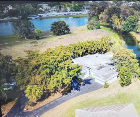 5707 White Hickory Circle Tamarac FL 33319