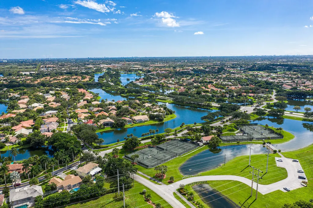 10821 La Salinas Circle Boca Raton FL 33428