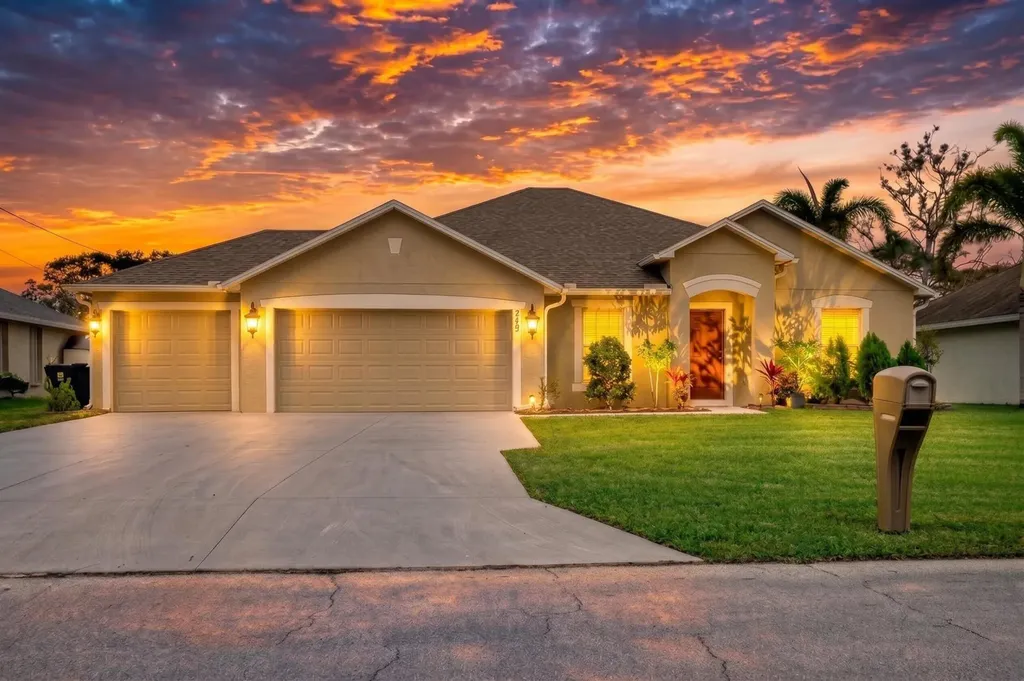 249 SE Whitmore Drive Port St Lucie FL 34984