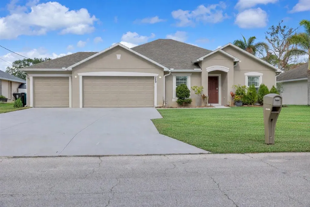 249 SE Whitmore Drive Port St Lucie FL 34984