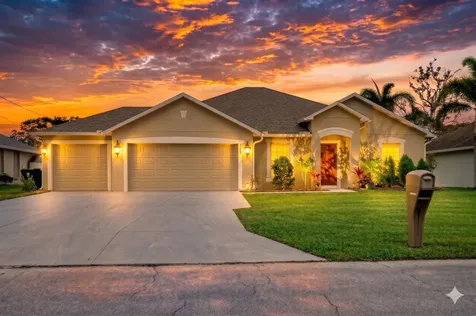 249 SE Whitmore Drive Port St Lucie FL 34984