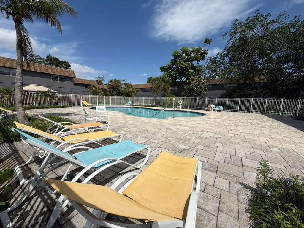 4869 NW 9th Drive Plantation FL 33317