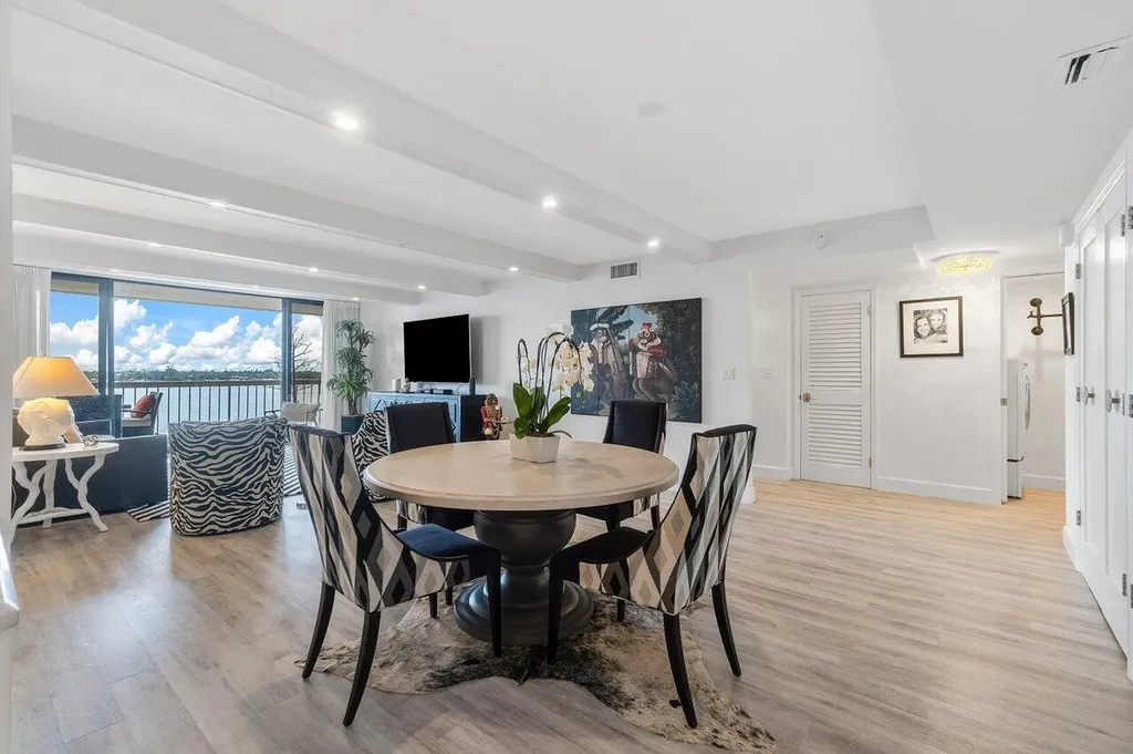 3250 S Ocean Boulevard Palm Beach FL 33480