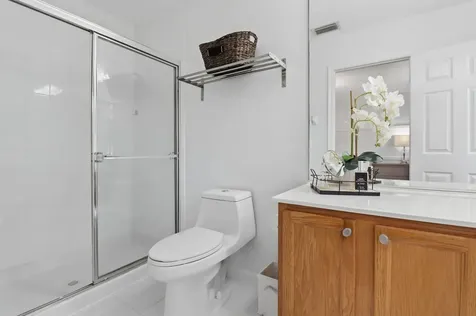 9069 Tremezzo Lane Boynton Beach FL 33472